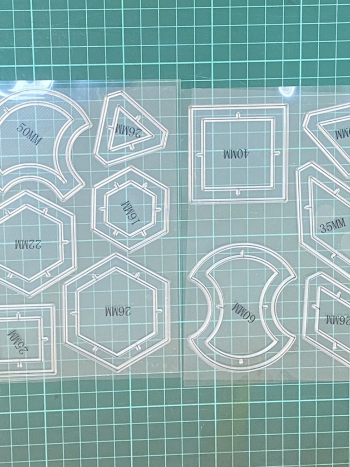 Model Kit Tools - Neues handgefertigtes Stoff-DIY-Patchwork-Wanddekor-Taschen-Acryl-Stempel-Werkzeugset mit 11 Modellen,