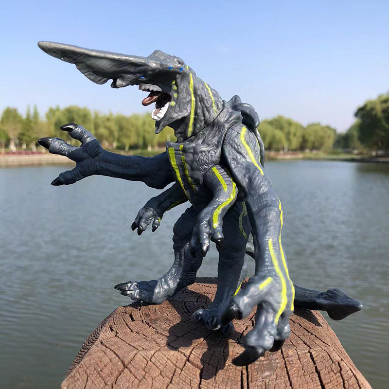 2025 Neue Monster Scunner Leat – Model Kit Pacific Rim Bewertung und Preis