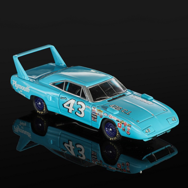 Mirage 1:64 Plymouth Super Bir – Model Kit Runner Bewertung und Preis